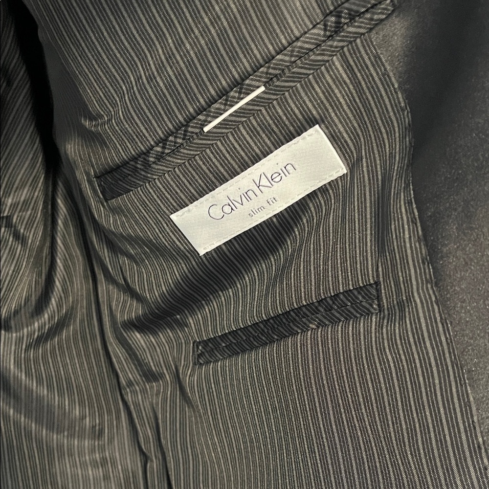 NWOT Calvin Klein 100% Wool Slim Fit Classic Black Blazer Satin Accent, Size 10 - Picture 11 of 12